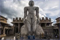 gommatagiri a 20 feet 61 m  gomateshwara idol jain mandir